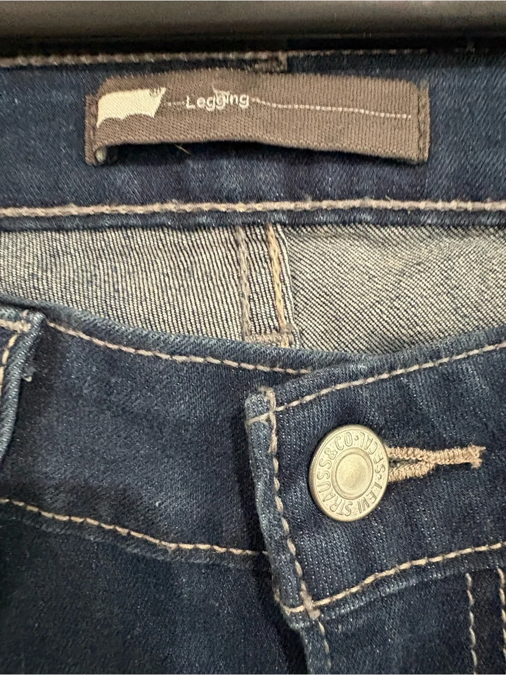 Levis 🔥 levi